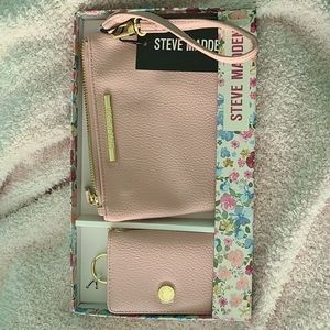 Wristlet and card holder set